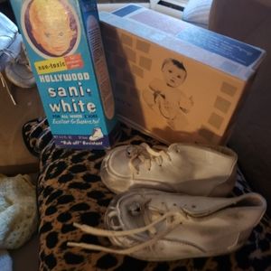 Baby vintge shoes